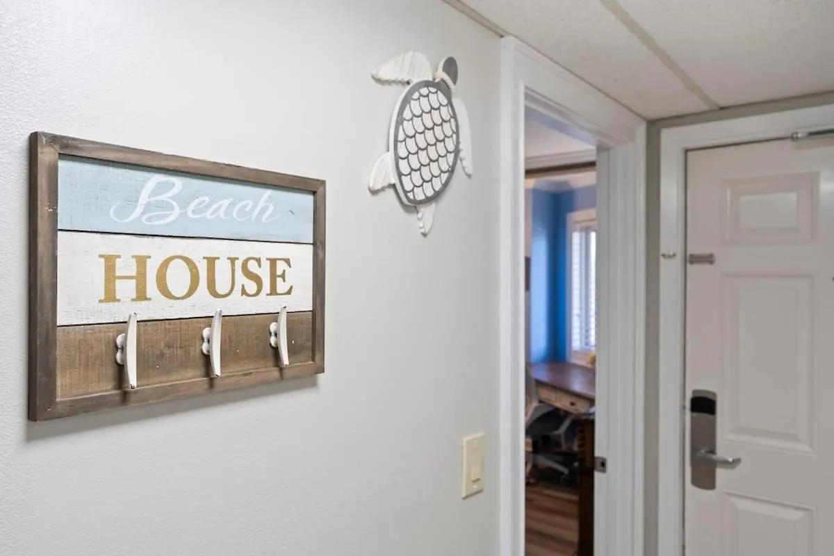 Moondrifter 205 - Sand-Side Oasis - Sleeps 6 Panama City Beach