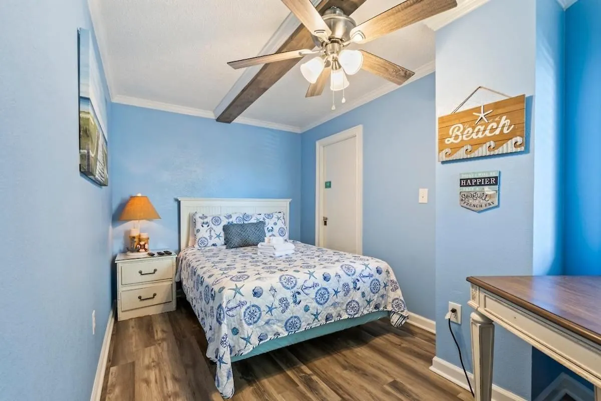 Moondrifter 205 - Sand-Side Oasis - Sleeps 6 Panama City Beach ABD