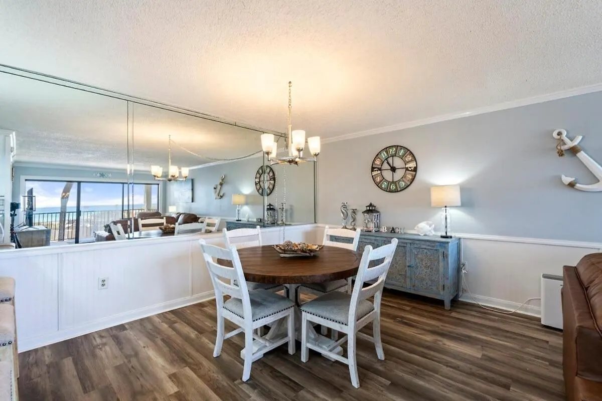 Daire Moondrifter 205 - Sand-Side Oasis - Sleeps 6 Panama City Beach