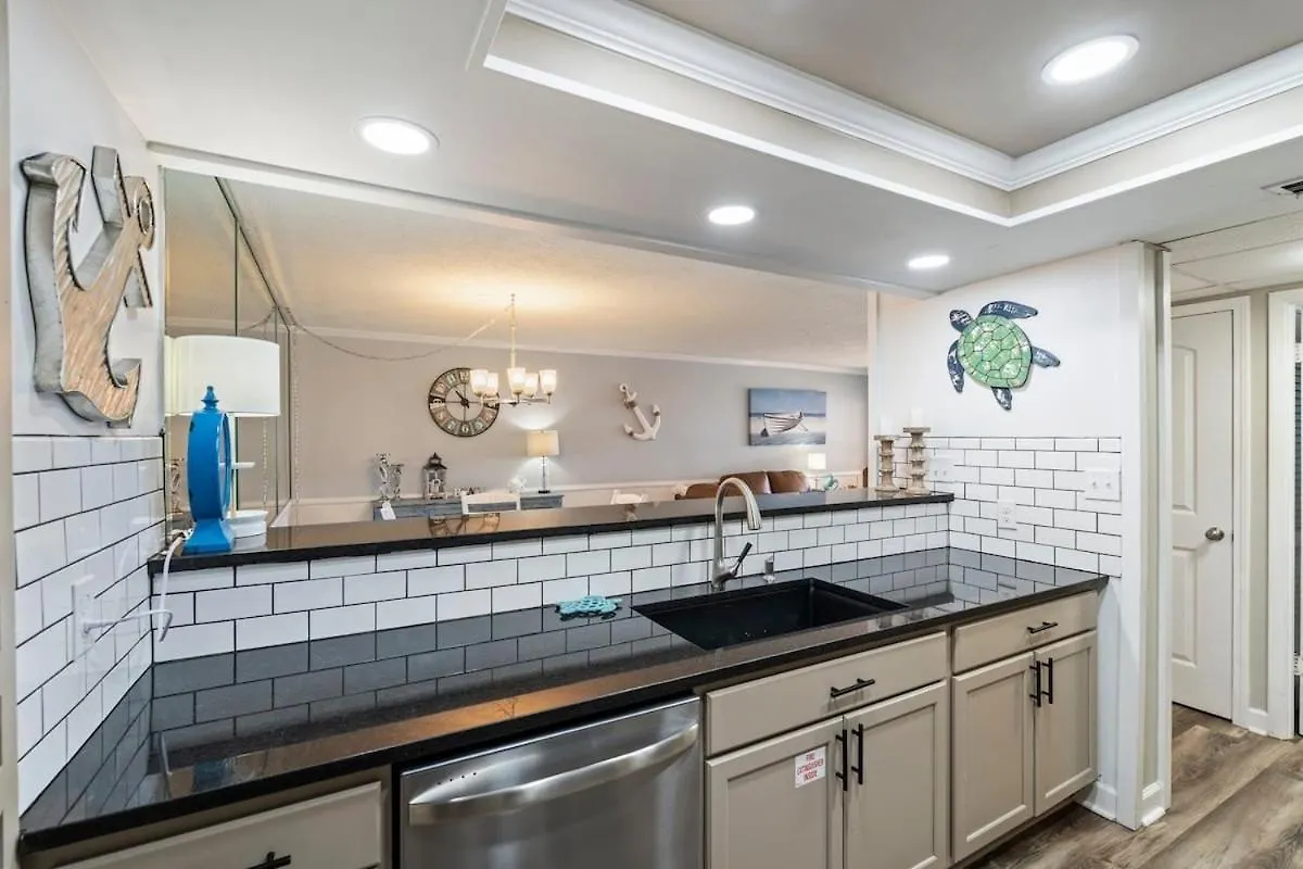Moondrifter 205 - Sand-Side Oasis - Sleeps 6 Panama City Beach Daire